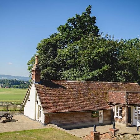 Cowdray Lodge Midhurst Exterior foto